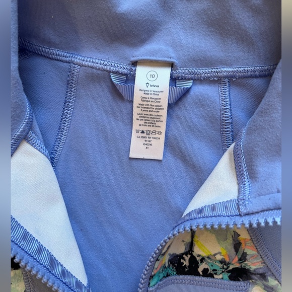 Ivivva Kids Define Jacket
Super stylish and bright!
Perfect condition - Picture 2 of 3